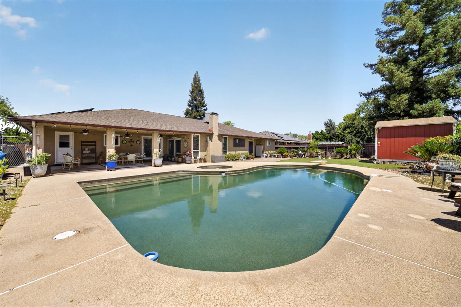 5644 N Hazel Ave, Fresno, CA 93711