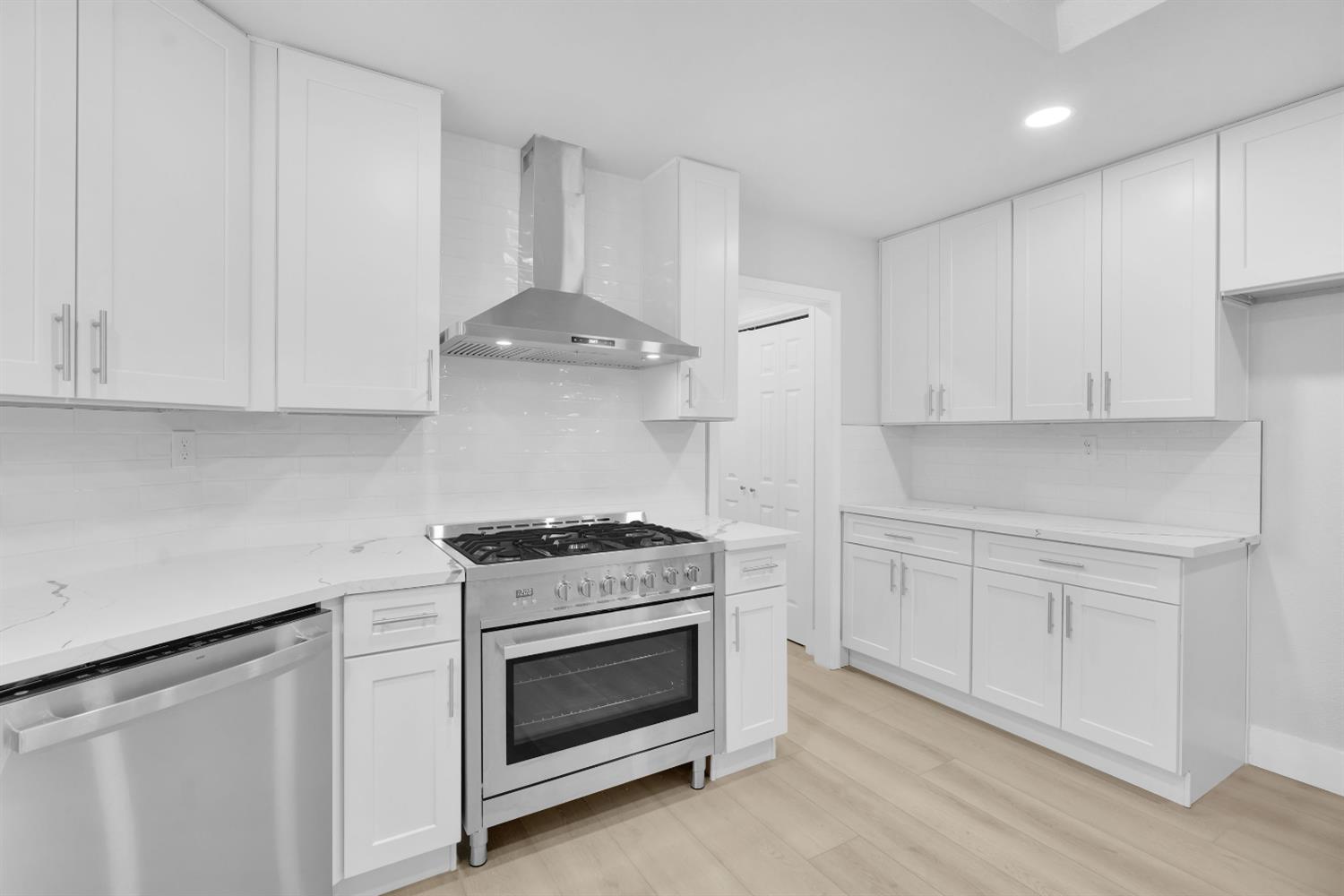 1770 W San Jose Ave, Fresno, CA 93711