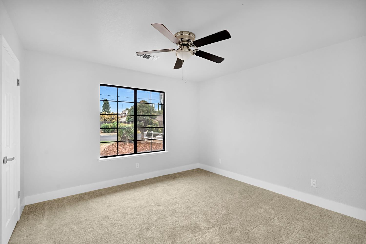 1770 W San Jose Ave, Fresno, CA 93711