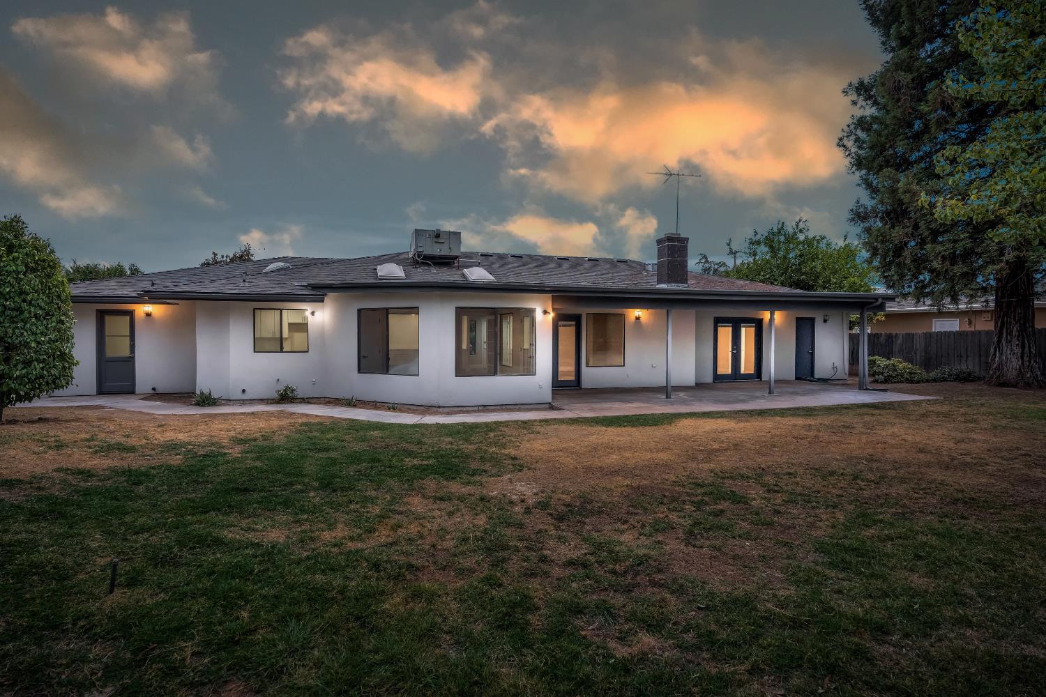 1770 W San Jose Ave, Fresno, CA 93711