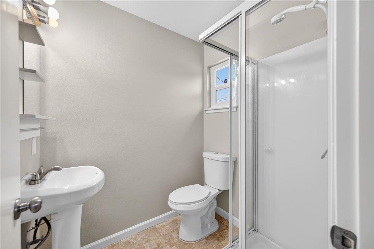 1914 S Backer Ave, Fresno, CA 93702