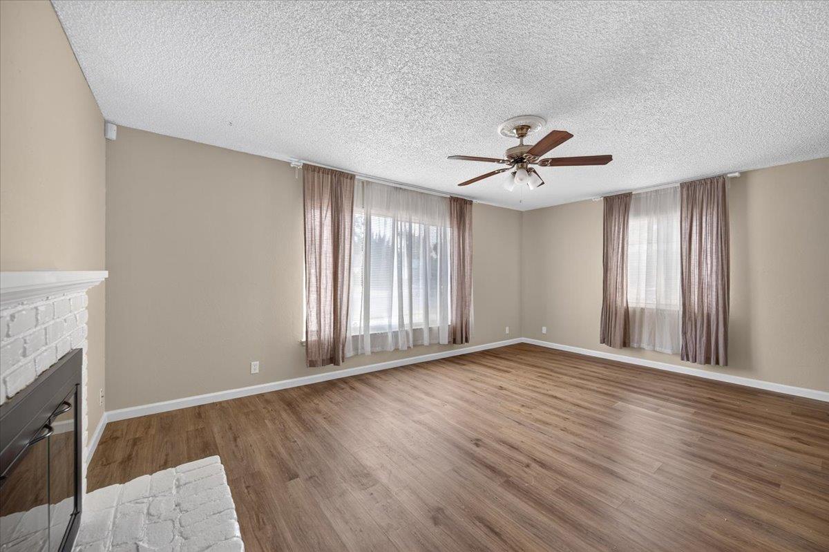 1914 S Backer Ave, Fresno, CA 93702