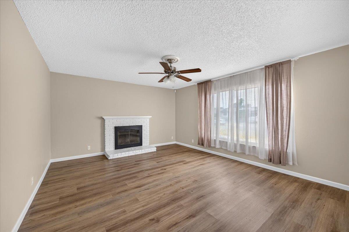 1914 S Backer Ave, Fresno, CA 93702