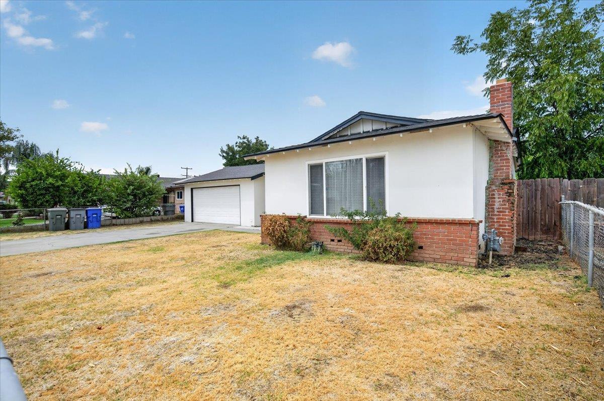 1914 S Backer Ave, Fresno, CA 93702