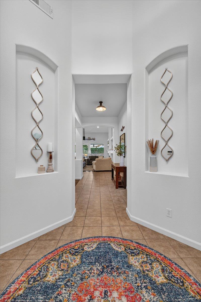 2551 Magill Ave, Clovis, CA 93611