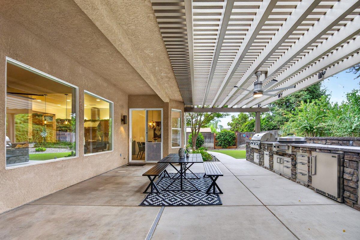 2551 Magill Ave, Clovis, CA 93611