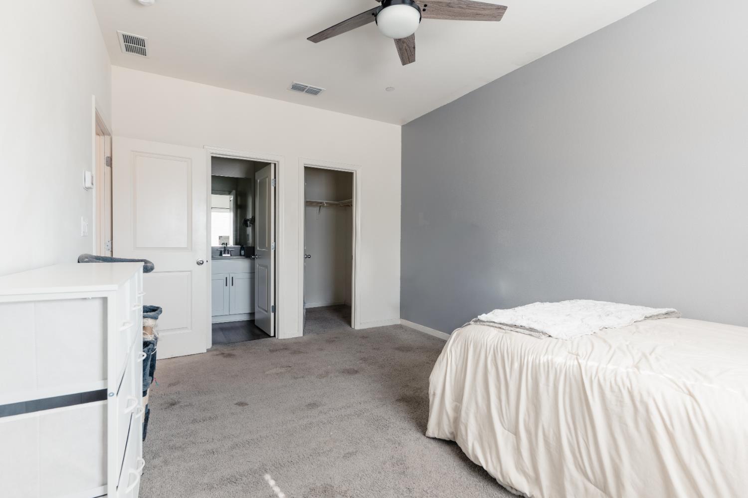 1001 Aspire Ave, Fowler, CA 93625