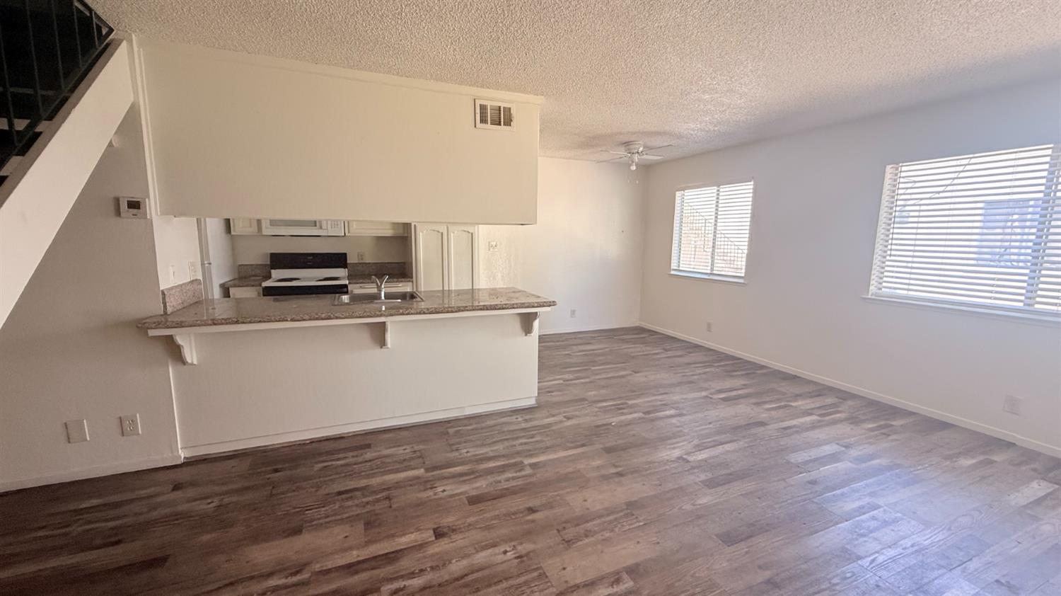 2694 W Fairmont Ave #101, Fresno, CA 93705