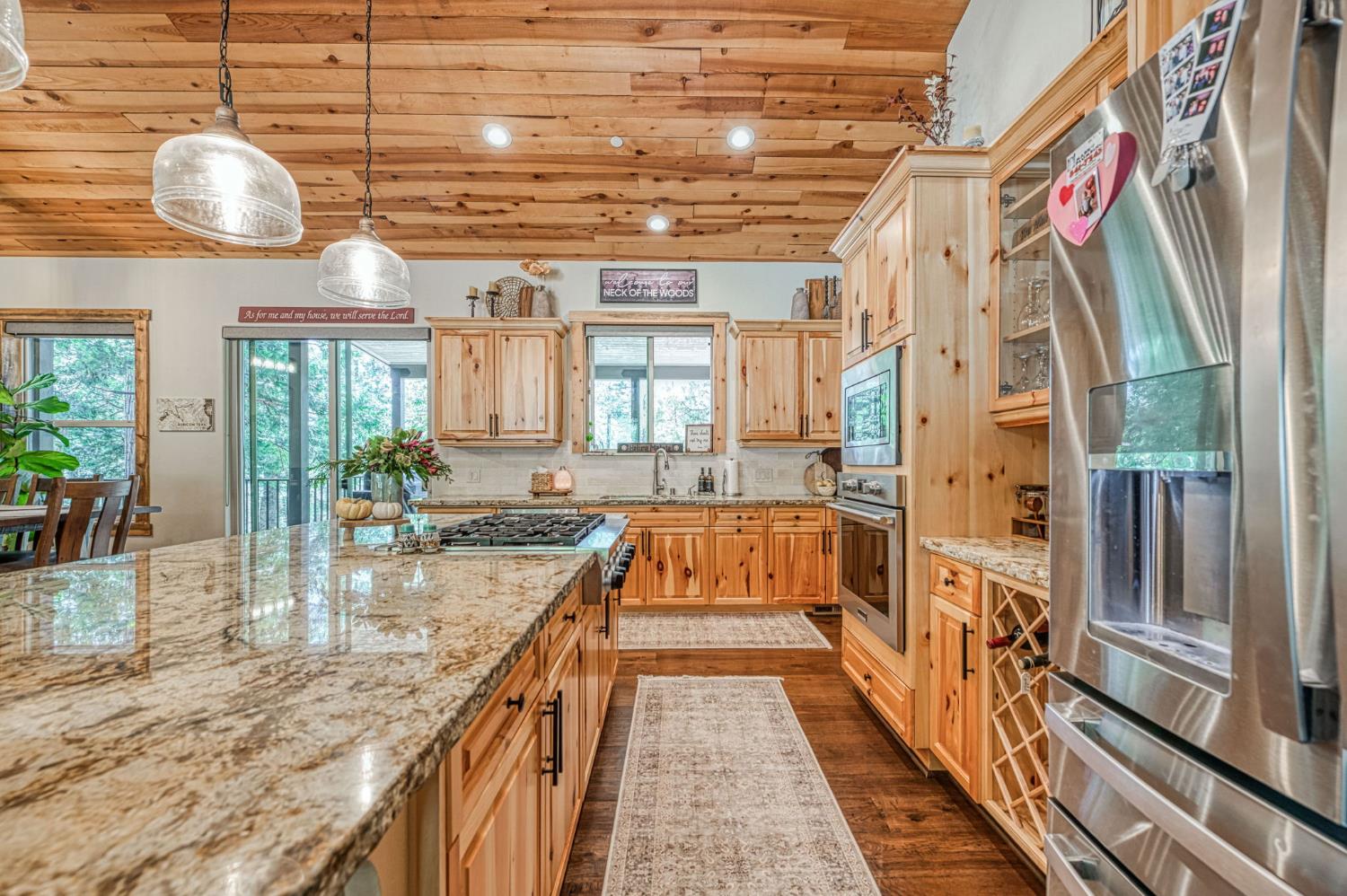 42596 Garnet Ln, Shaver Lake, CA 93664