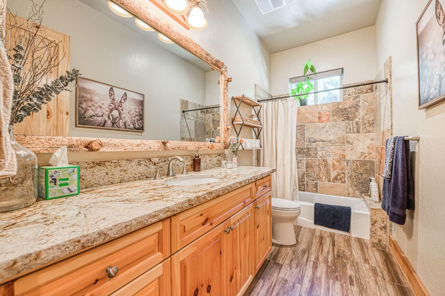 42596 Garnet Ln, Shaver Lake, CA 93664