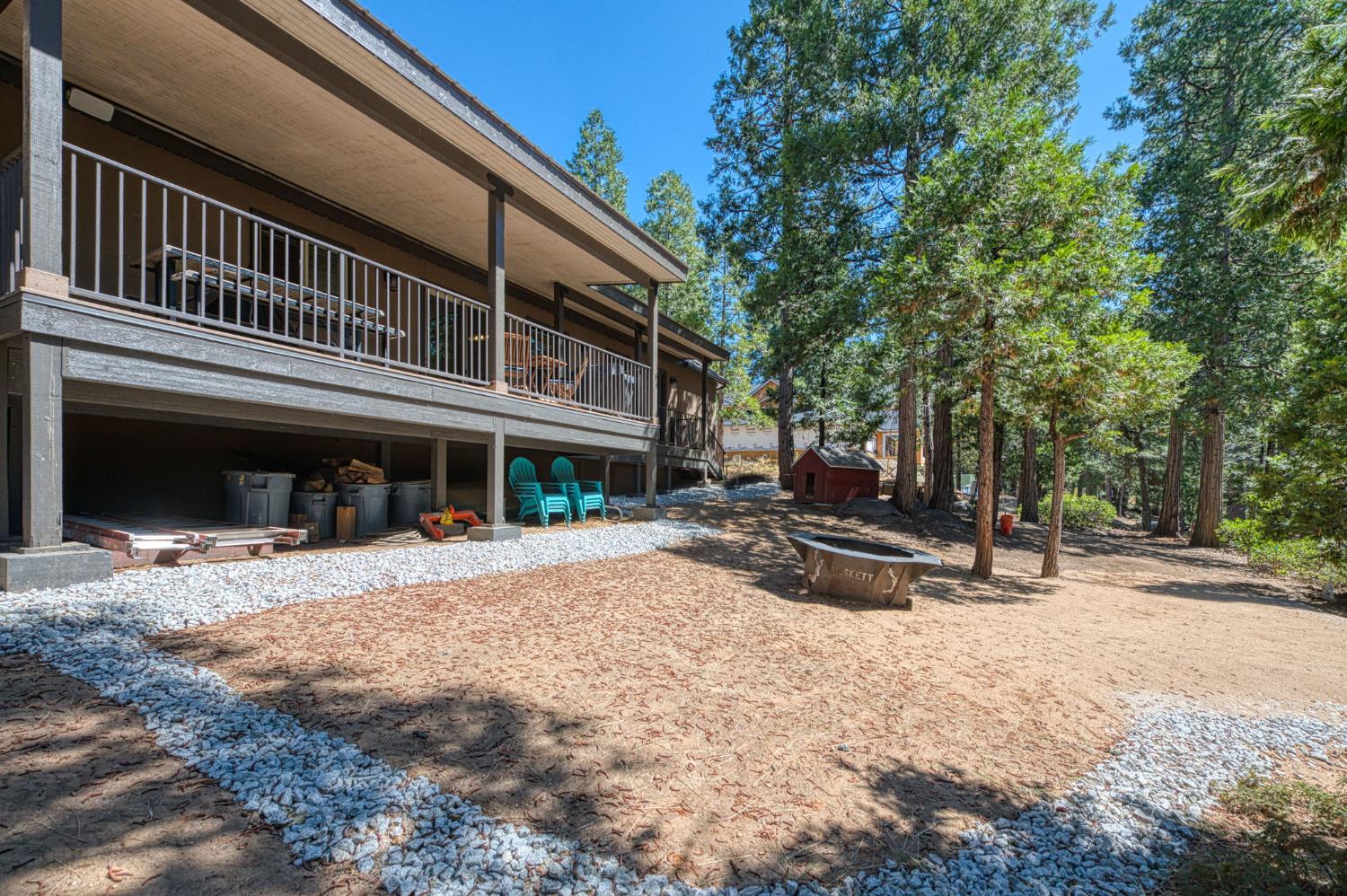 42596 Garnet Ln, Shaver Lake, CA 93664