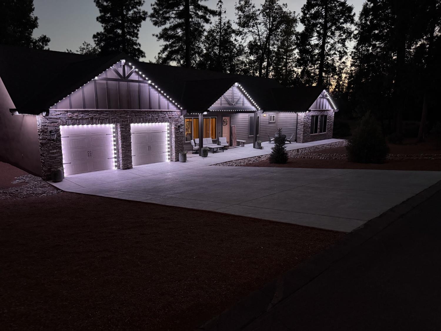 42596 Garnet Ln, Shaver Lake, CA 93664