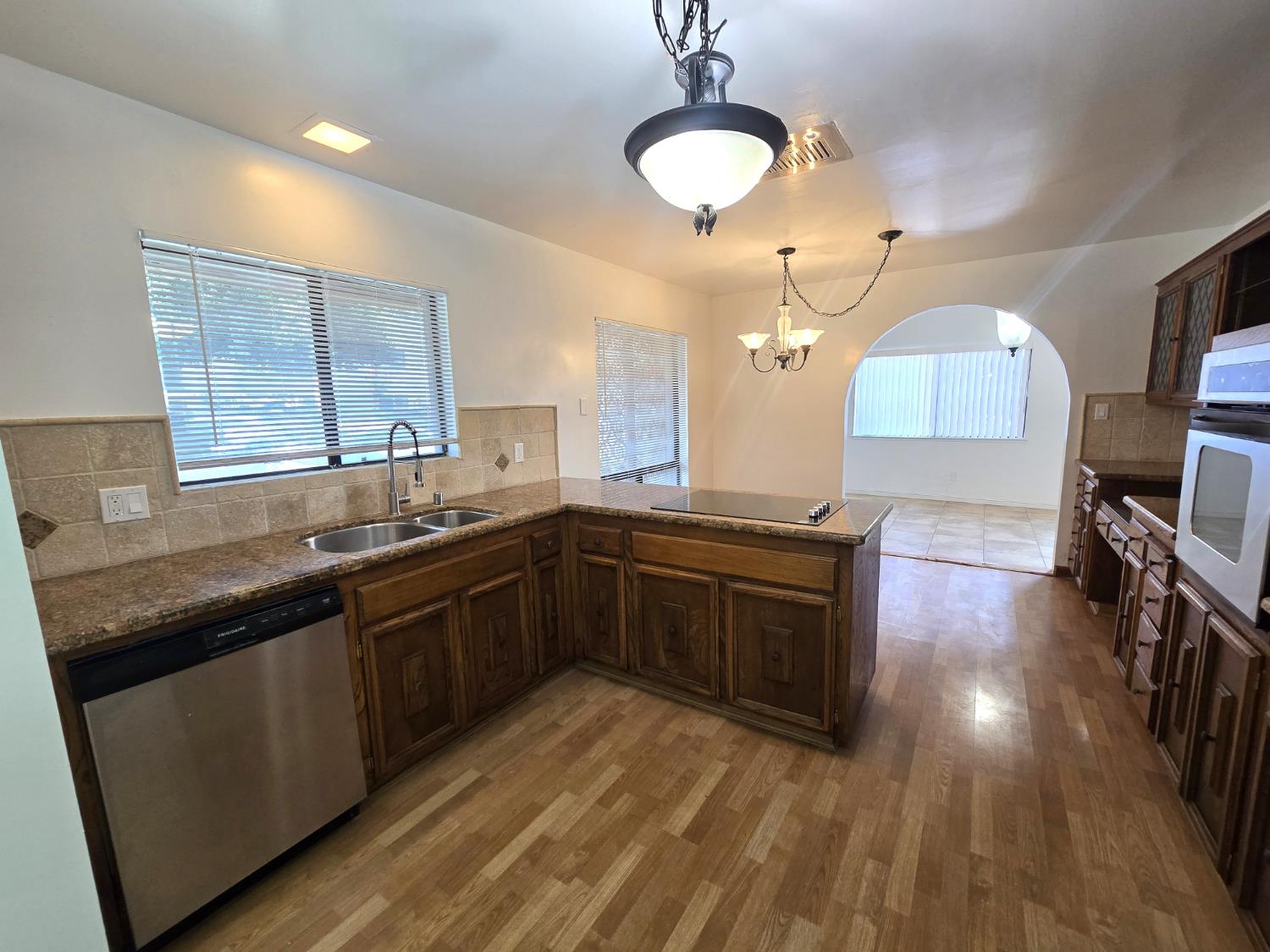 5064 N Wishon Ave #A, Fresno, CA 93704