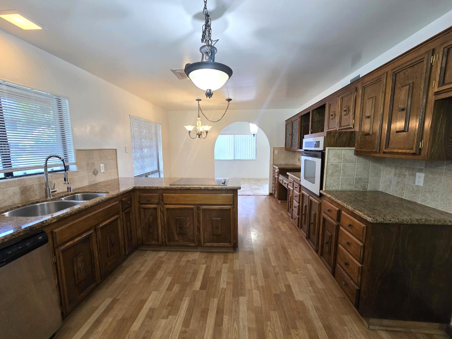 5064 N Wishon Ave #A, Fresno, CA 93704