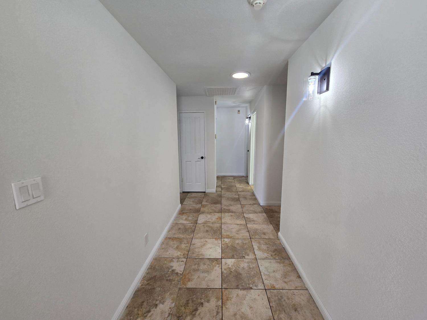5064 N Wishon Ave #A, Fresno, CA 93704