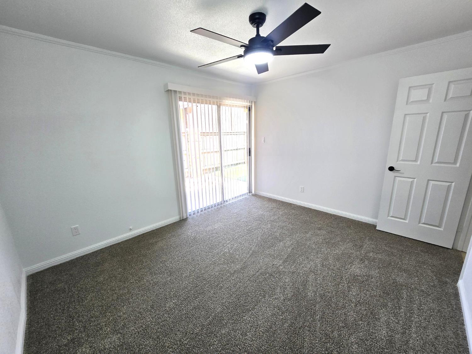 5064 N Wishon Ave #A, Fresno, CA 93704