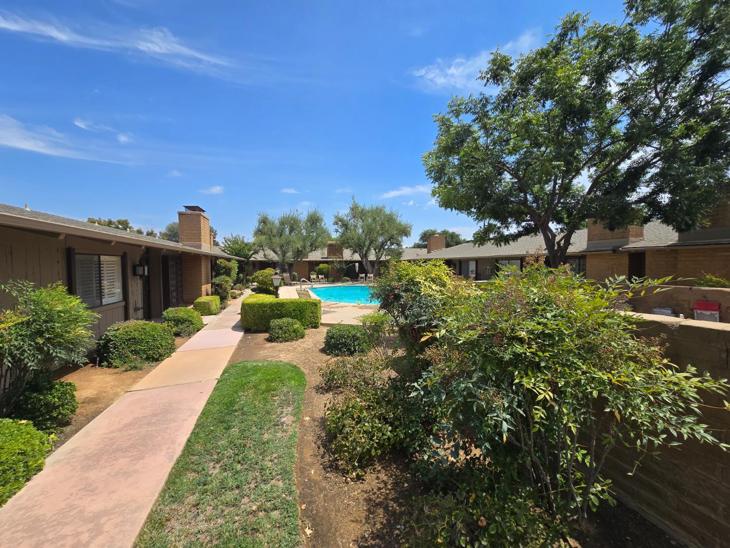 5064 N Wishon Ave #A, Fresno, CA 93704