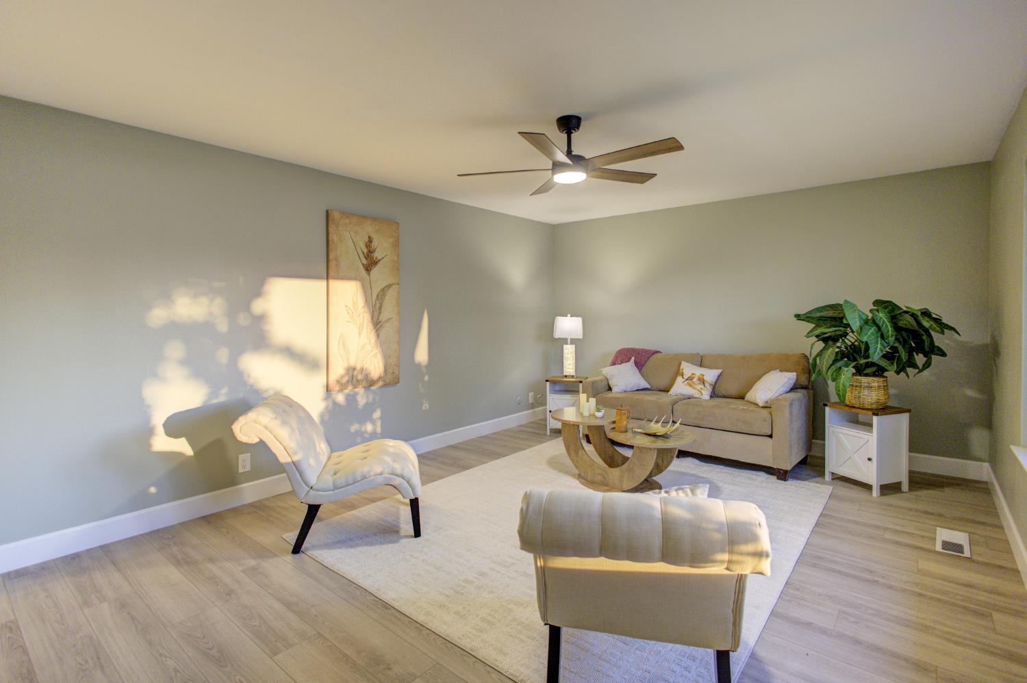 6461 N Anna St, Fresno, CA 93710