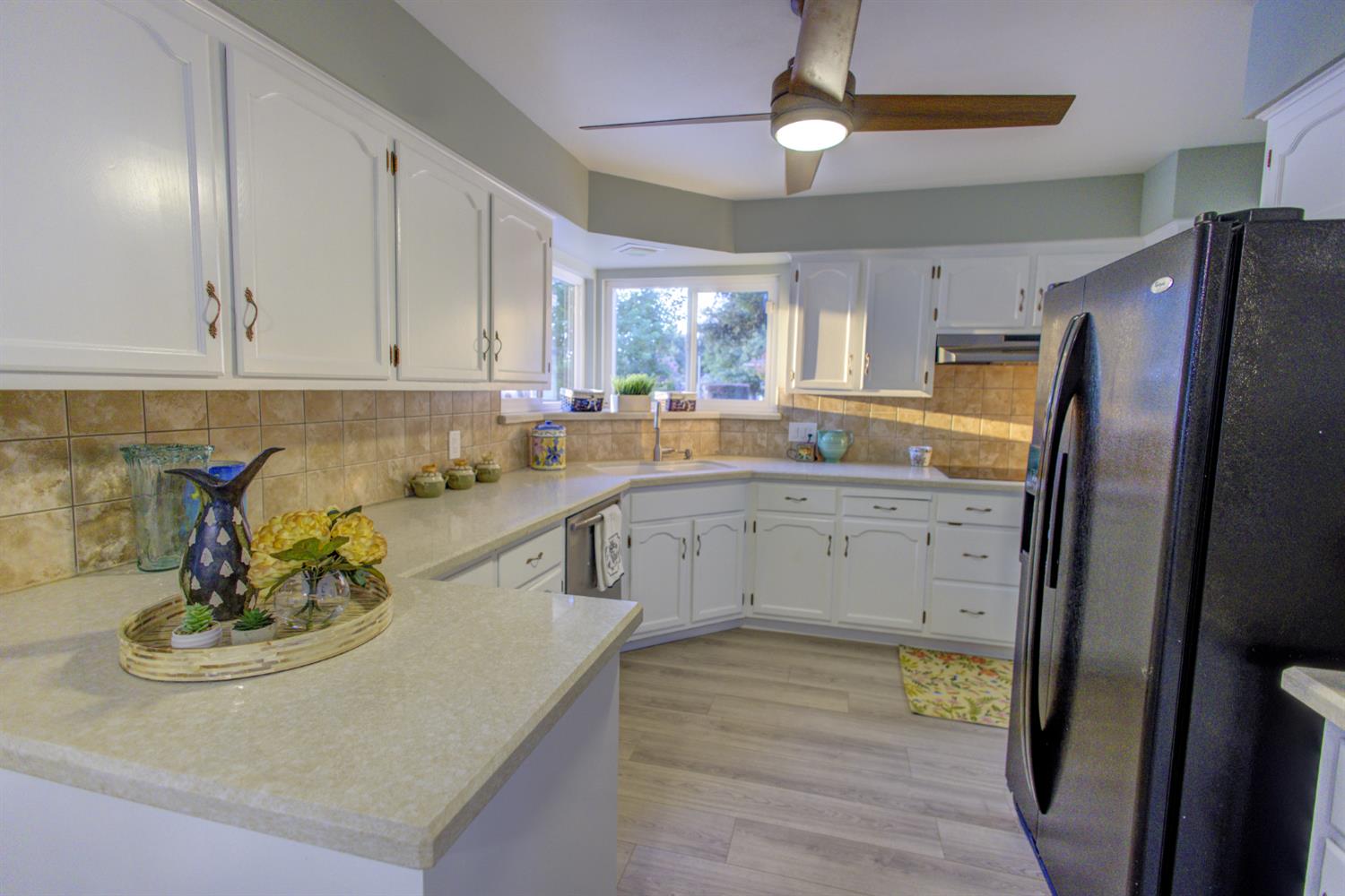 6461 N Anna St, Fresno, CA 93710