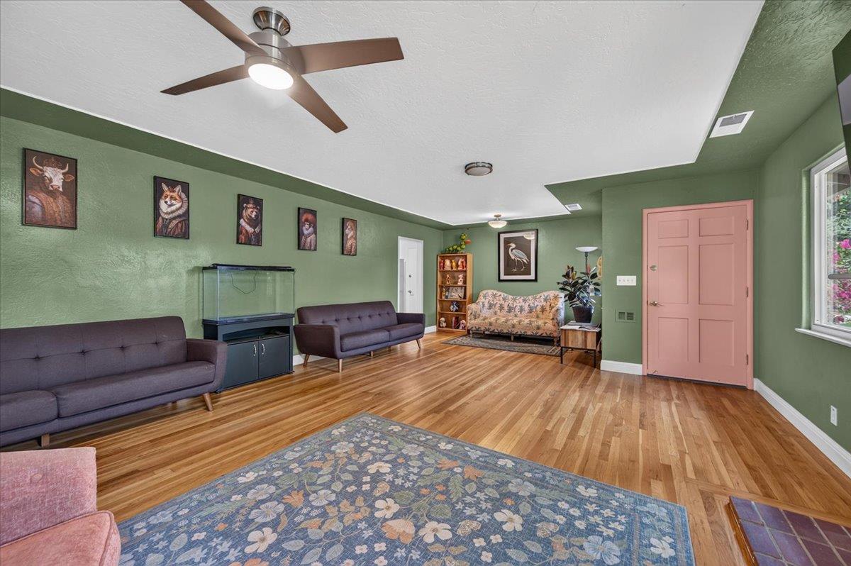 226 W Gettysburg, Fresno, CA 93705