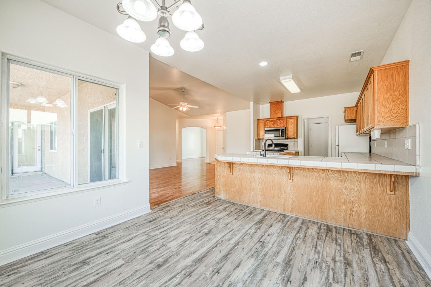 5928 W Rialto Ave, Fresno, CA 93722