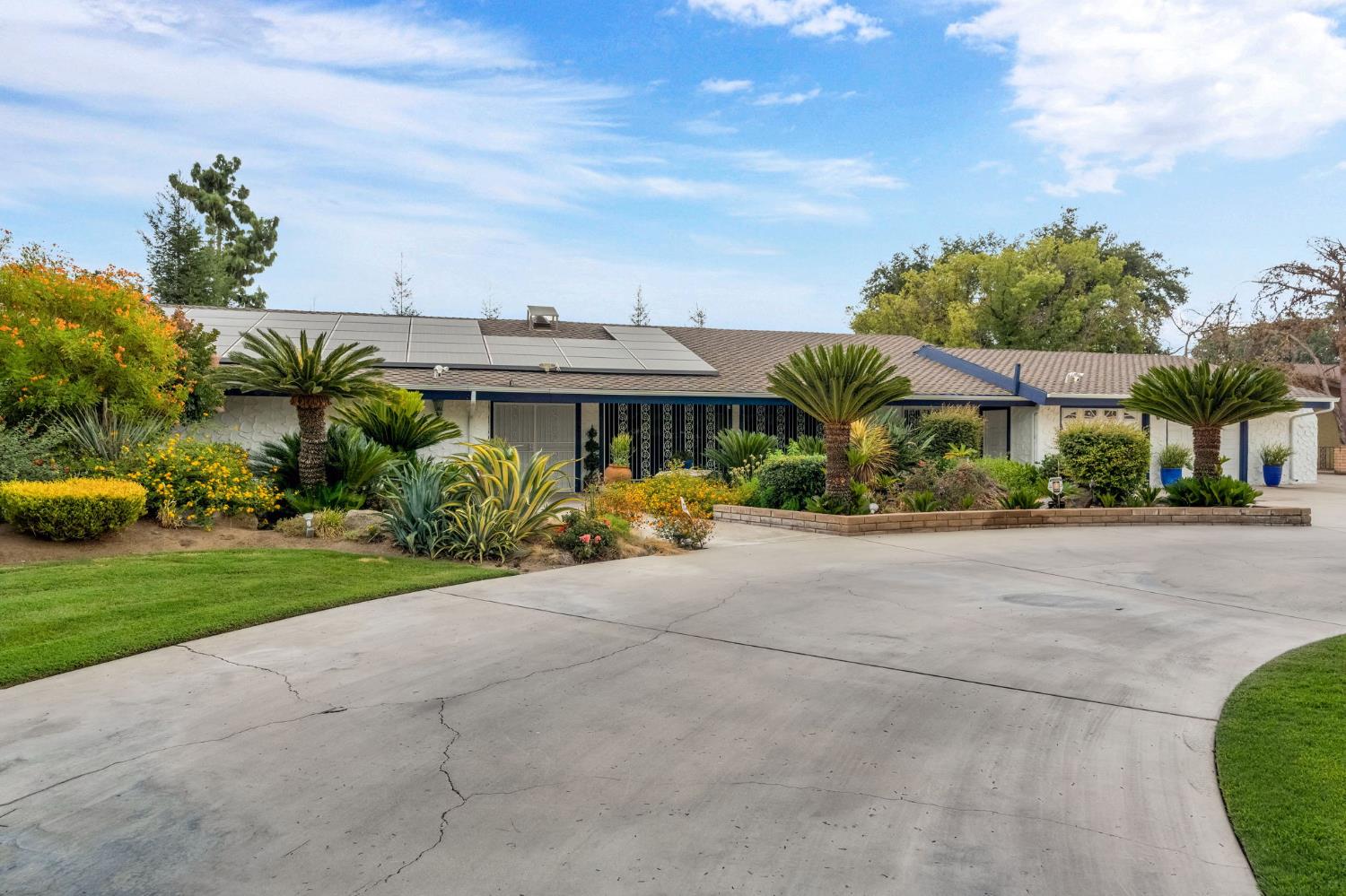 1162 S Fowler Ave, Fresno, CA 93727