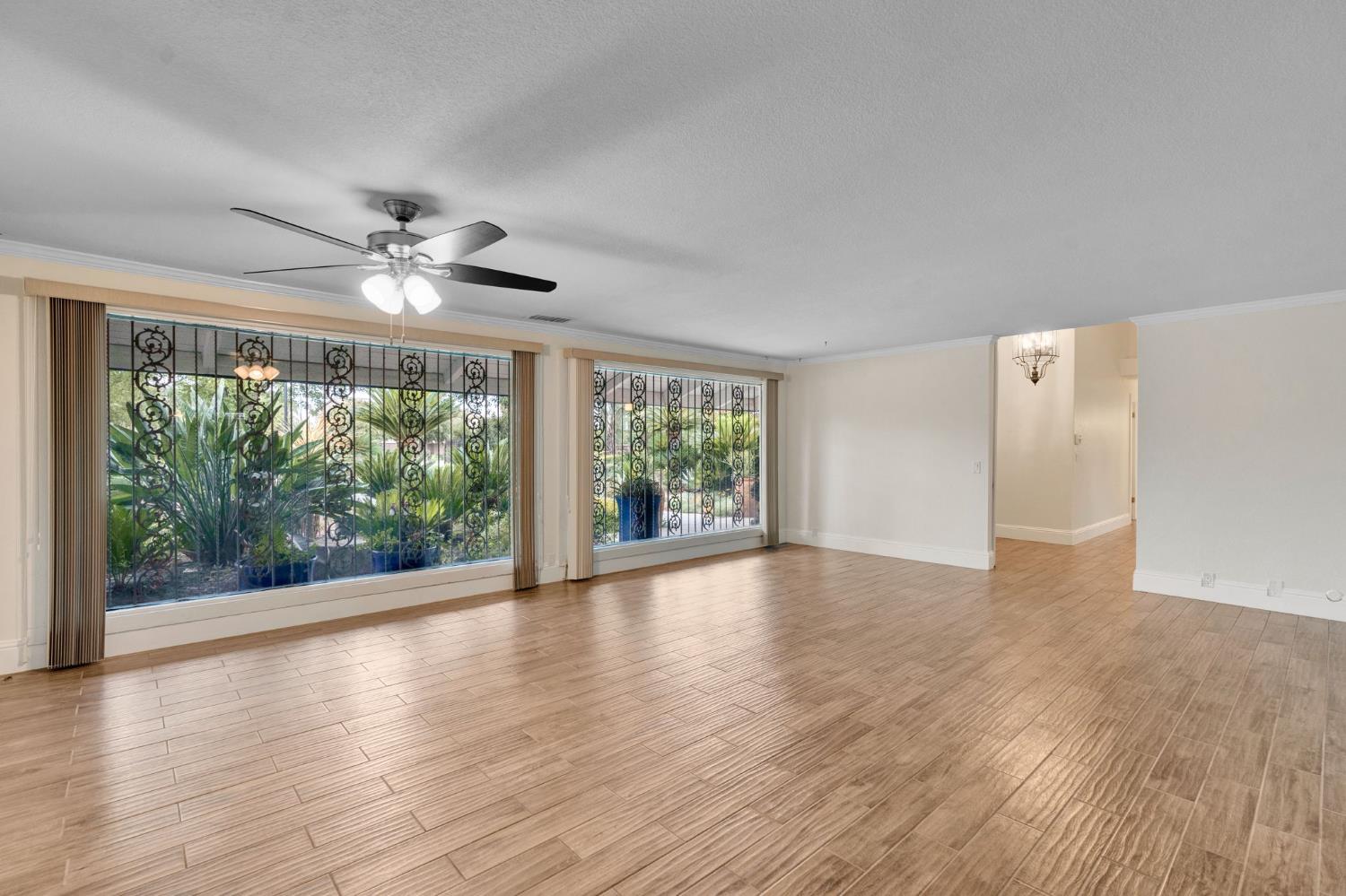 1162 S Fowler Ave, Fresno, CA 93727