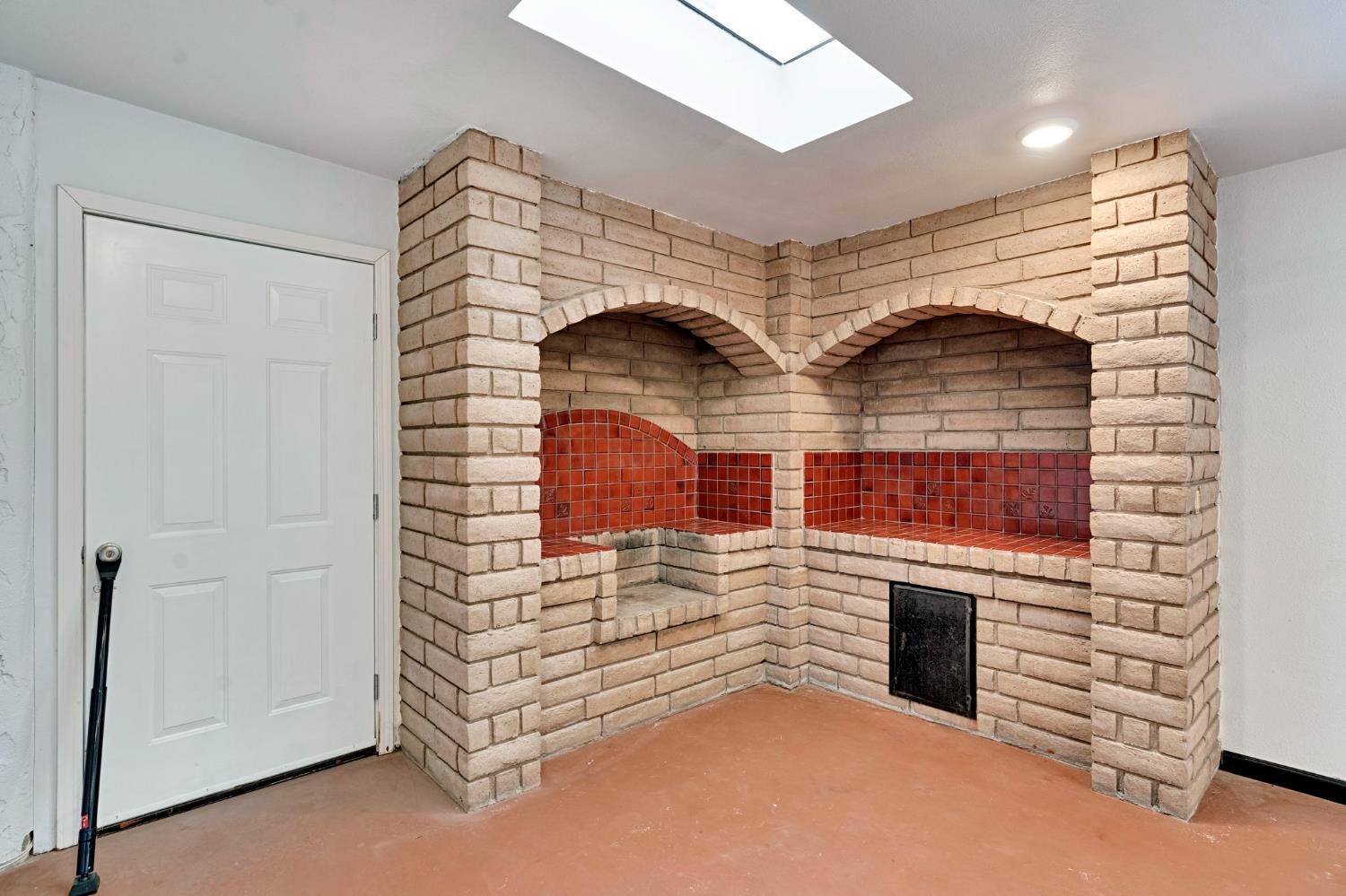 1162 S Fowler Ave, Fresno, CA 93727