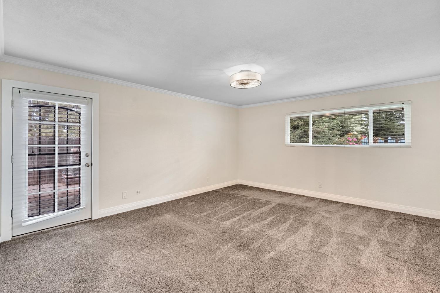 1162 S Fowler Ave, Fresno, CA 93727