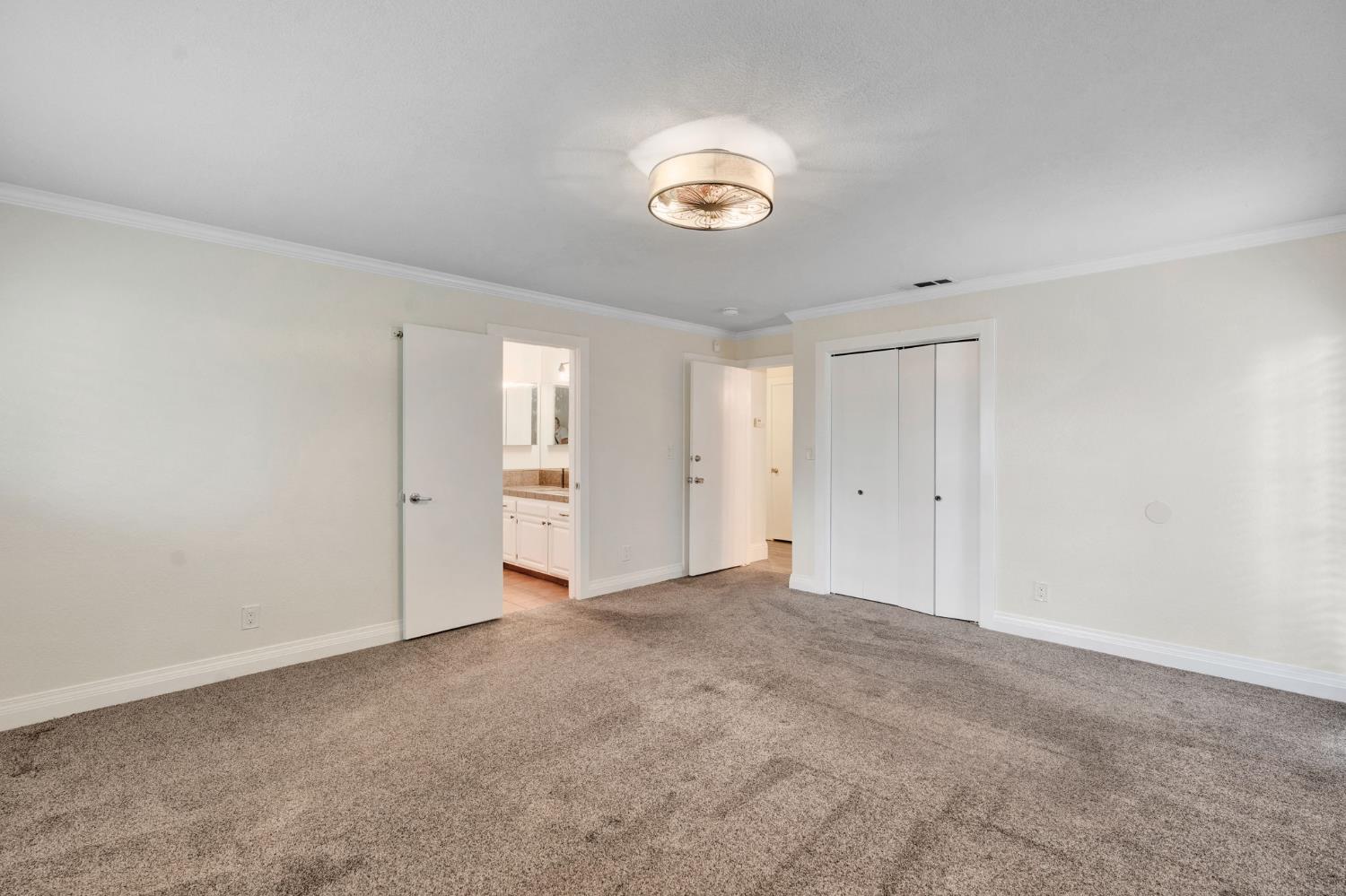 1162 S Fowler Ave, Fresno, CA 93727