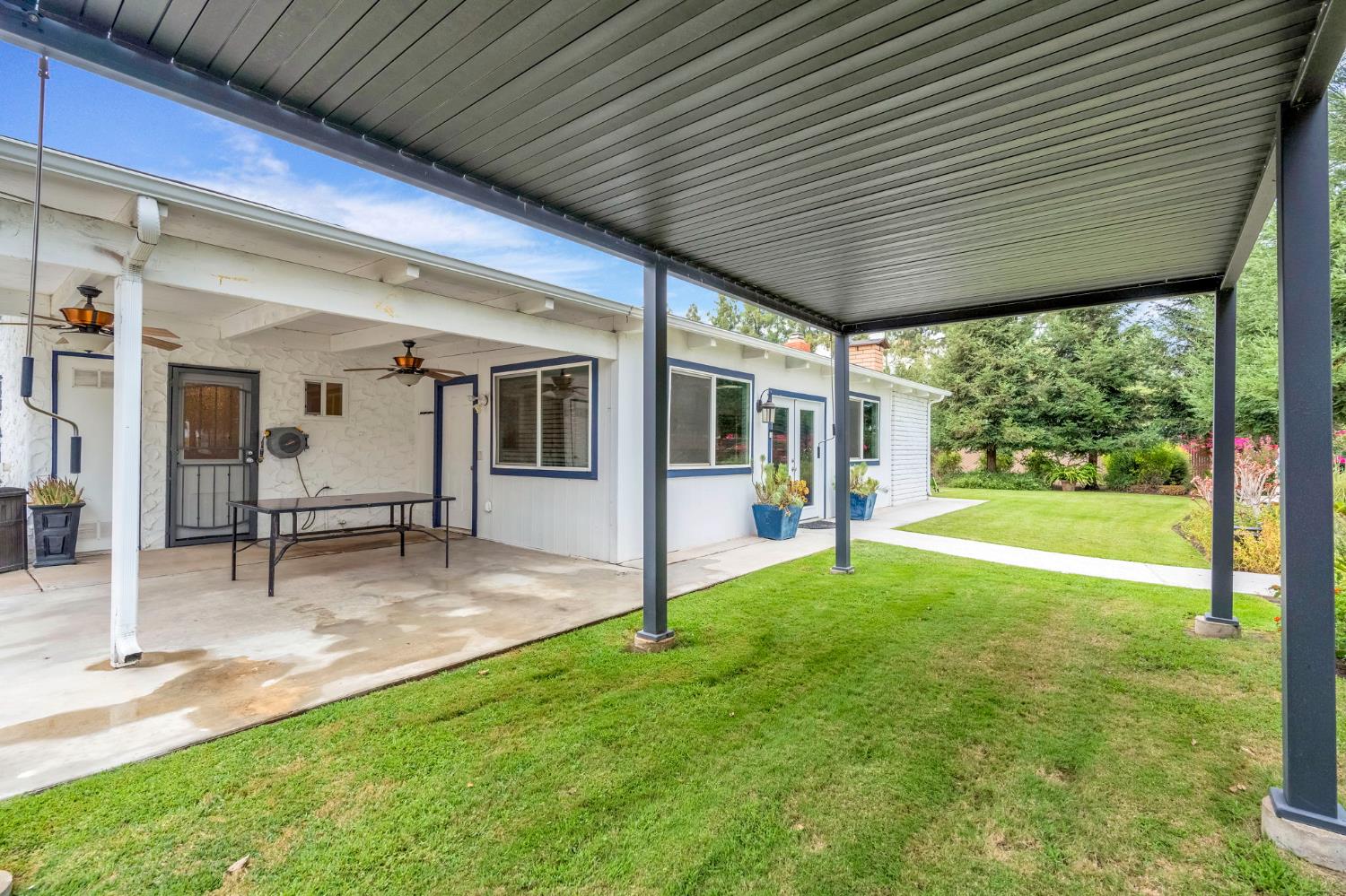 1162 S Fowler Ave, Fresno, CA 93727