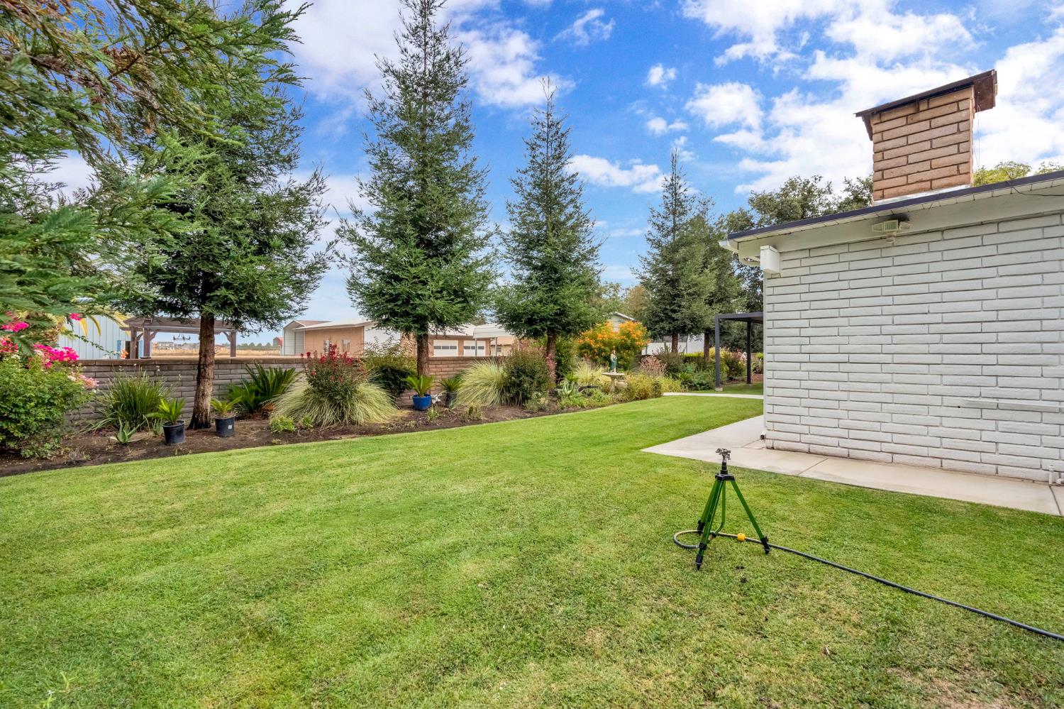 1162 S Fowler Ave, Fresno, CA 93727