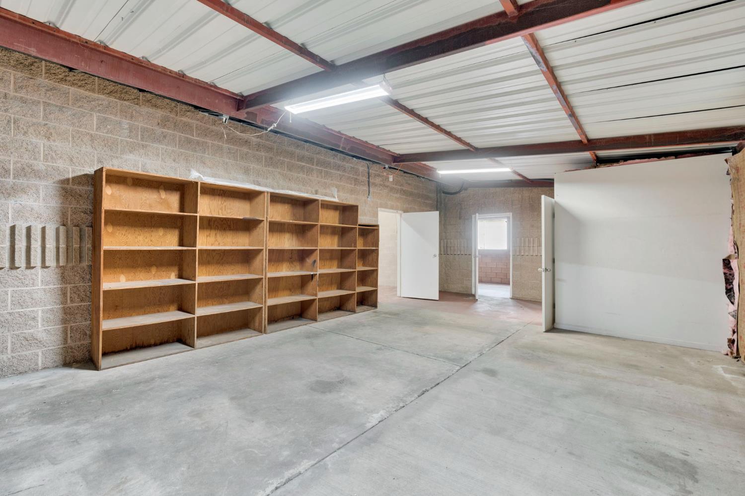 1162 S Fowler Ave, Fresno, CA 93727