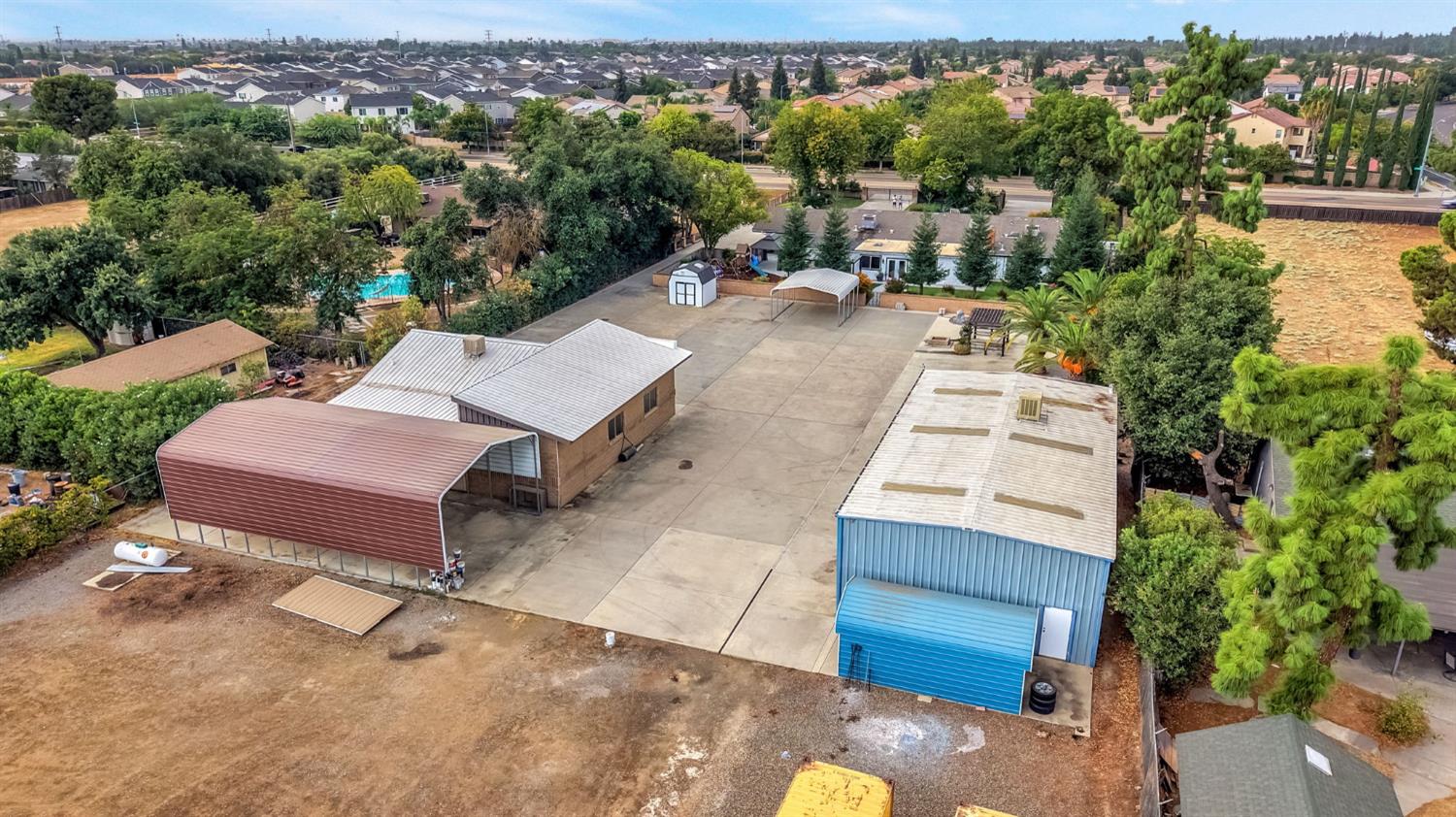 1162 S Fowler Ave, Fresno, CA 93727