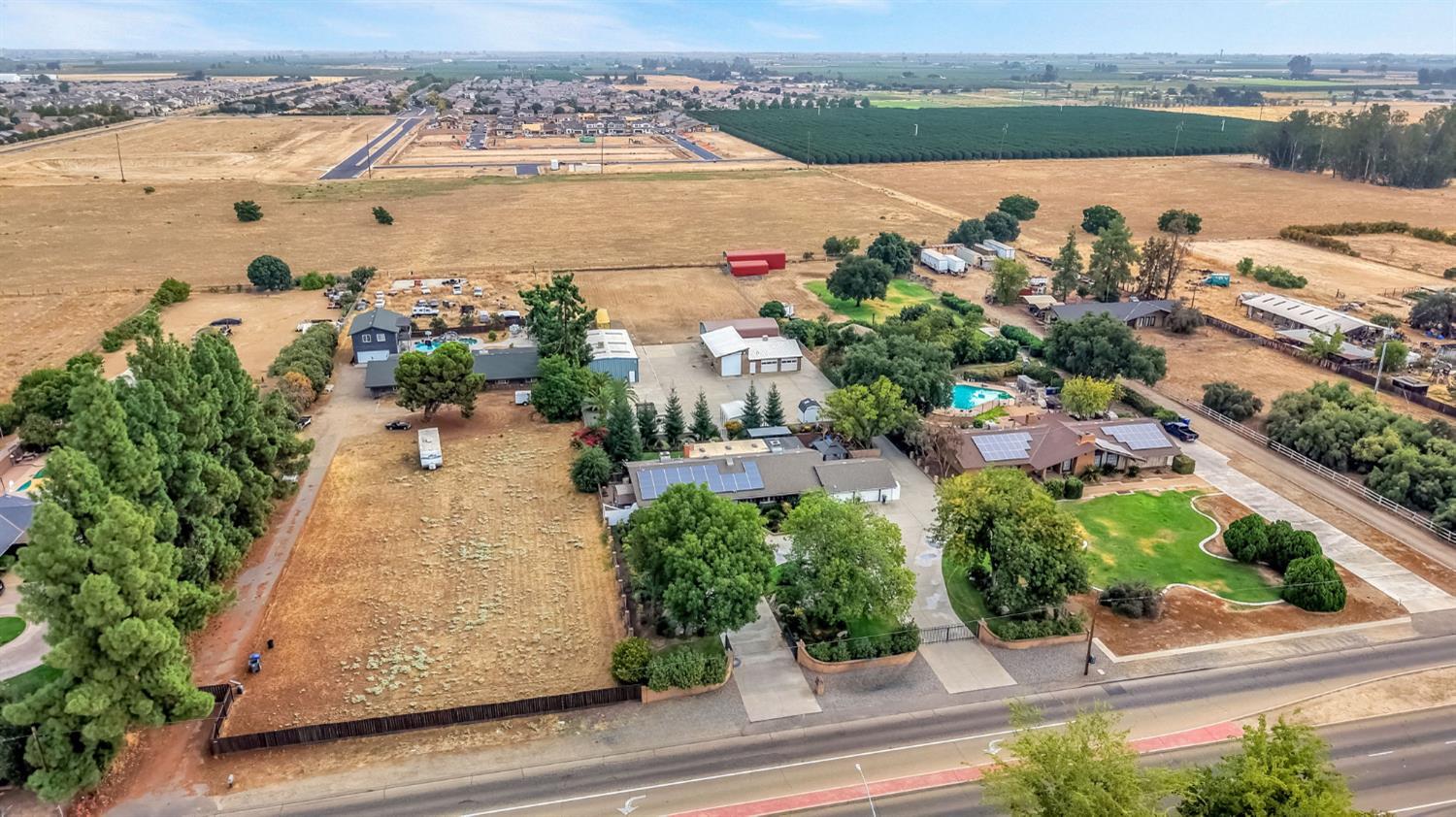 1162 S Fowler Ave, Fresno, CA 93727