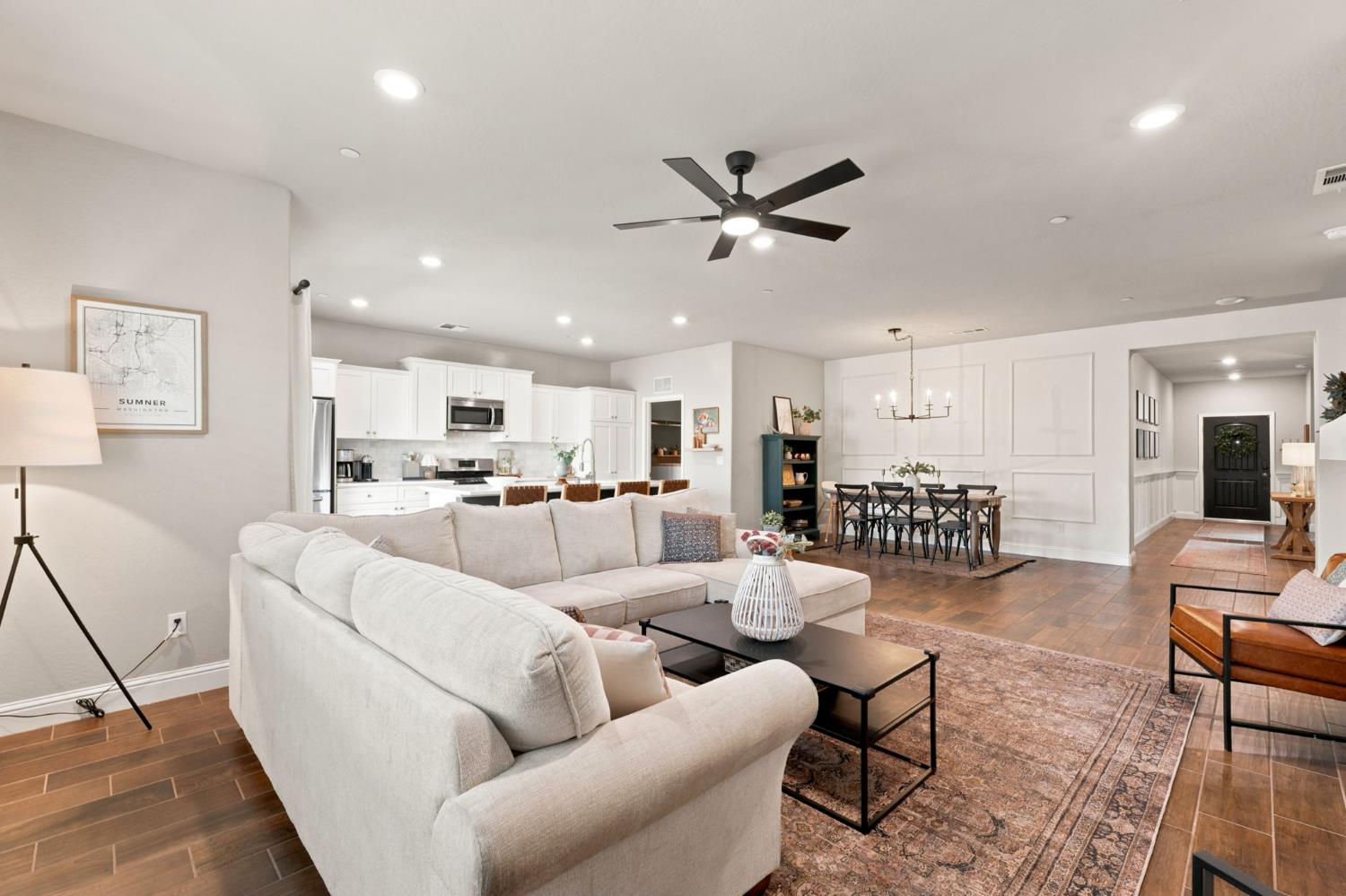 4035 San Gabriel, Clovis, CA 93619