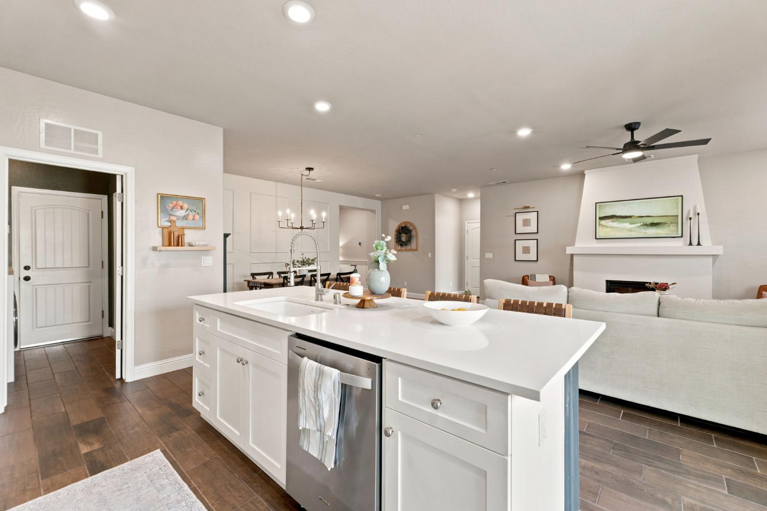 4035 San Gabriel, Clovis, CA 93619