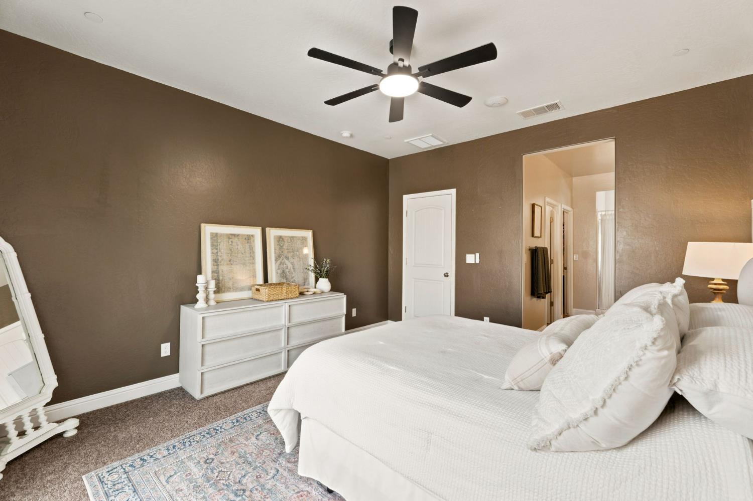 4035 San Gabriel, Clovis, CA 93619