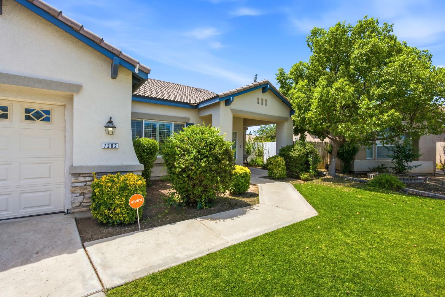 7202 Boulder Falls Ct, Bakersfield, CA 93312