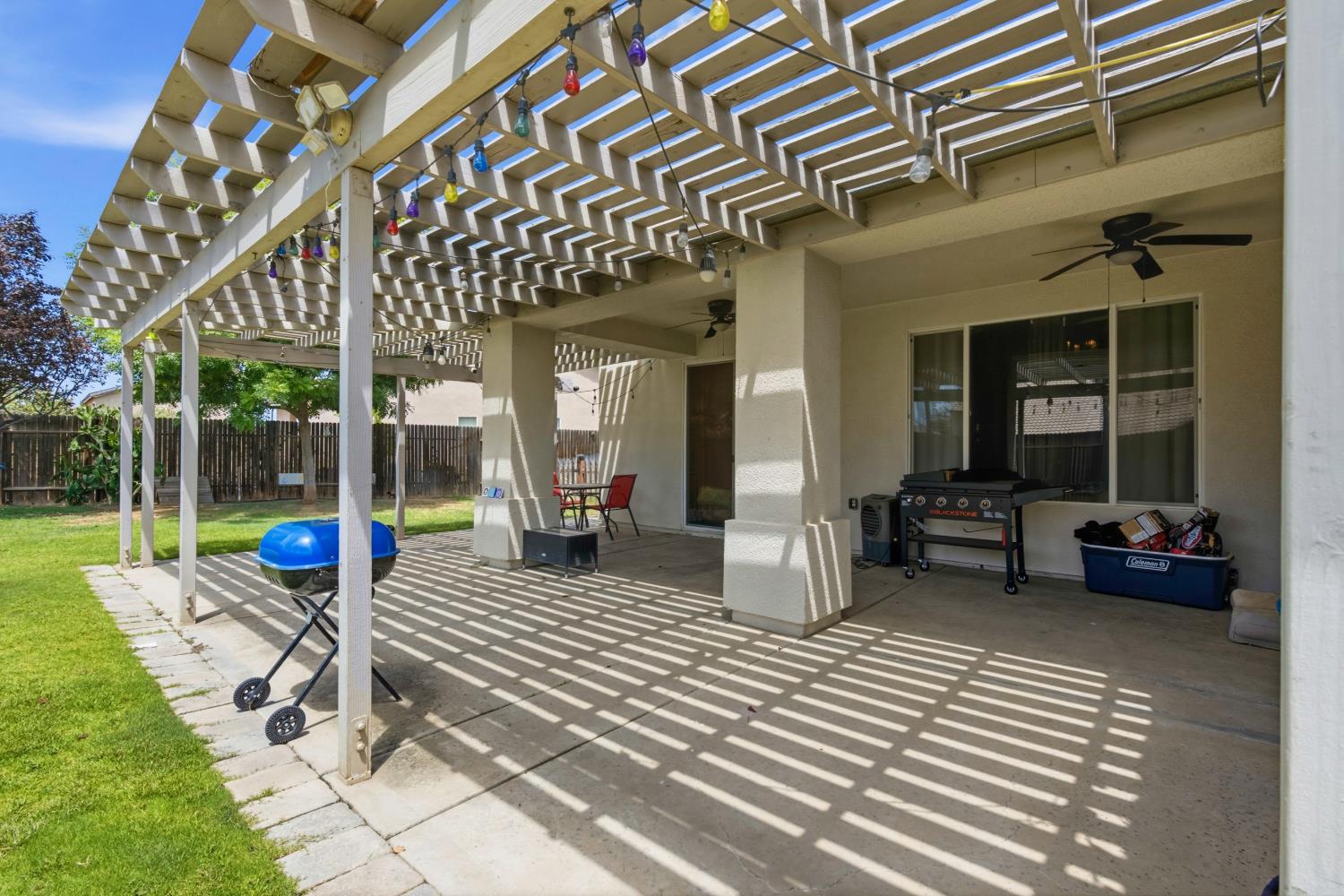 7202 Boulder Falls Ct, Bakersfield, CA 93312