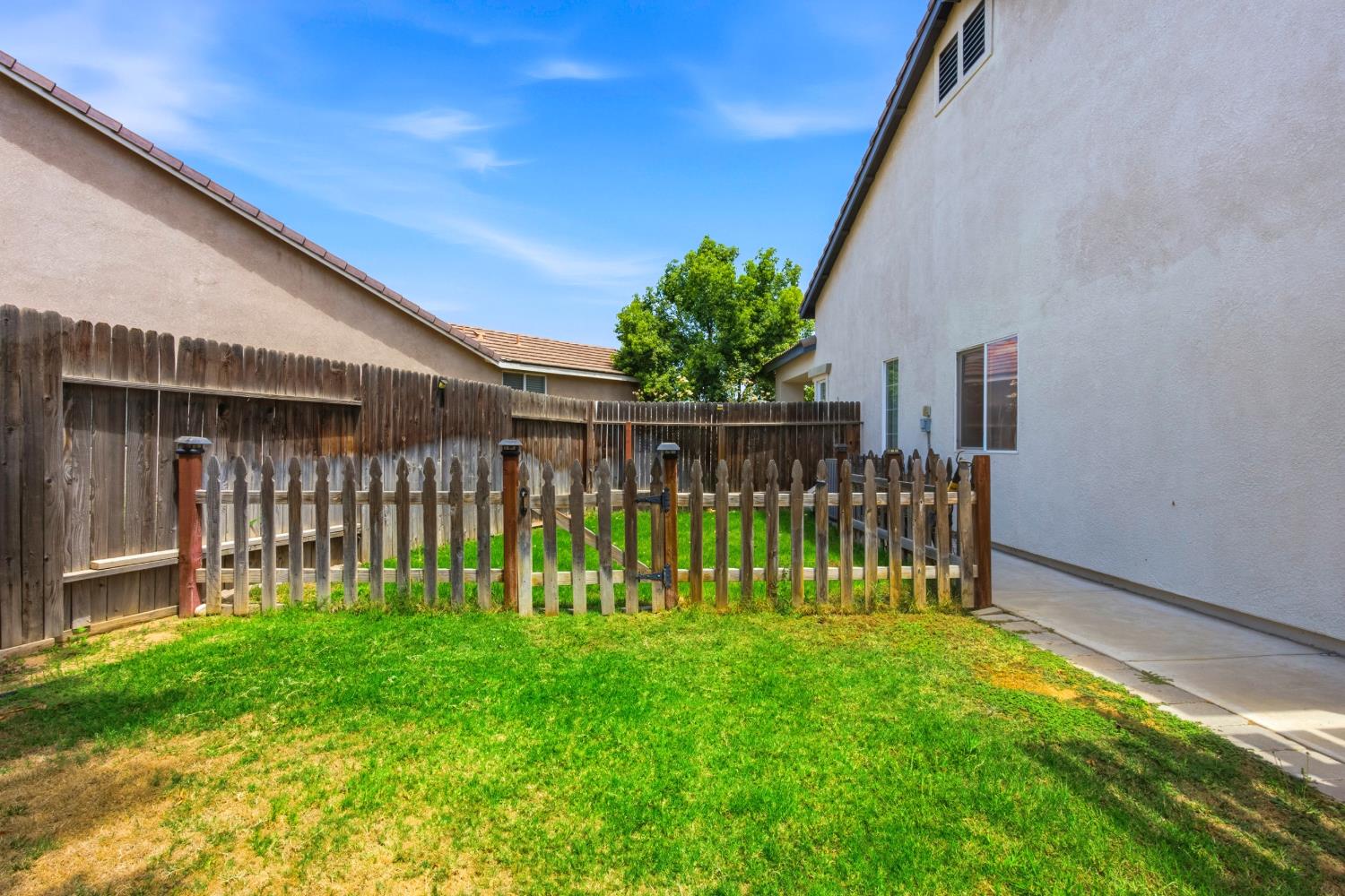 7202 Boulder Falls Ct, Bakersfield, CA 93312