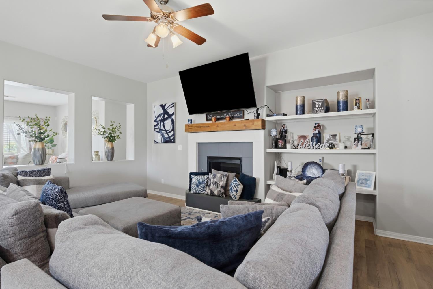 7202 Boulder Falls Ct, Bakersfield, CA 93312