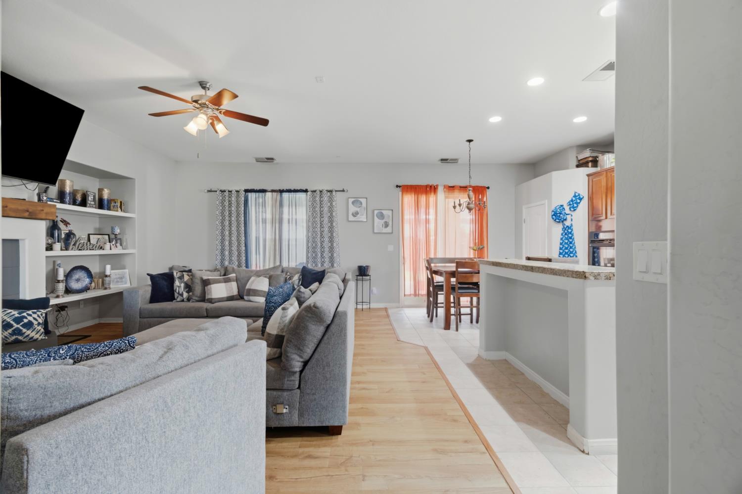 7202 Boulder Falls Ct, Bakersfield, CA 93312