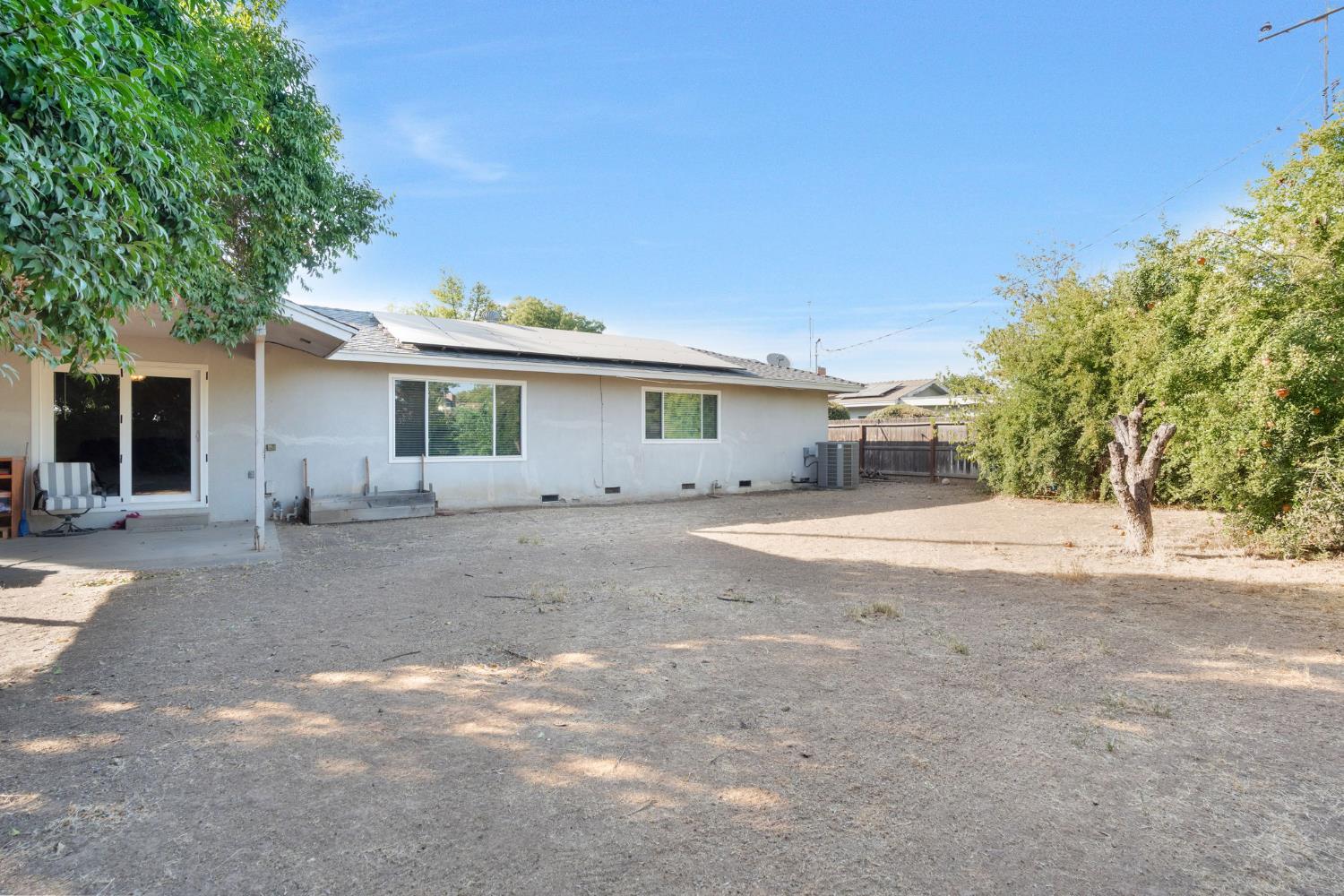 6530 N Roosevelt Ave, Fresno, CA 93704