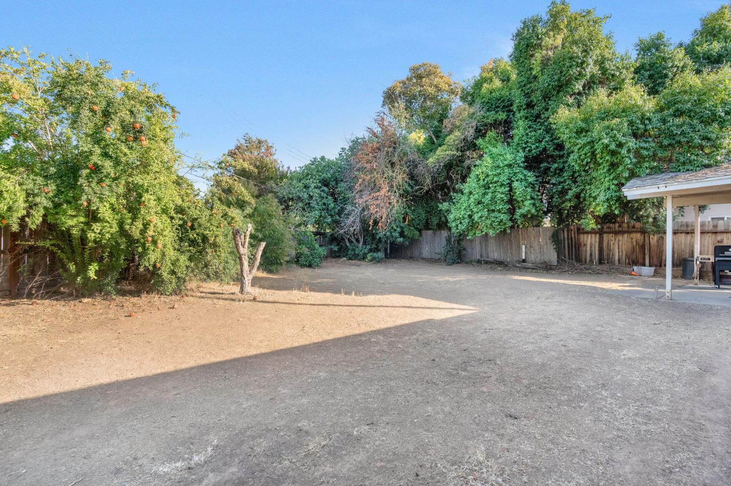 6530 N Roosevelt Ave, Fresno, CA 93704