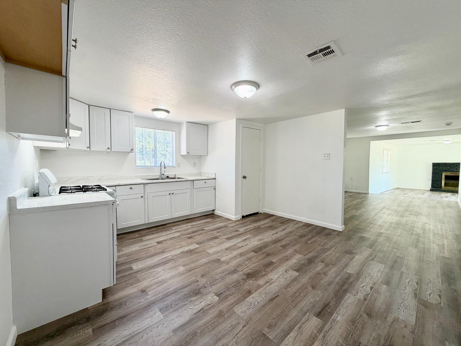 25706 Ellis St, Madera, CA 93638