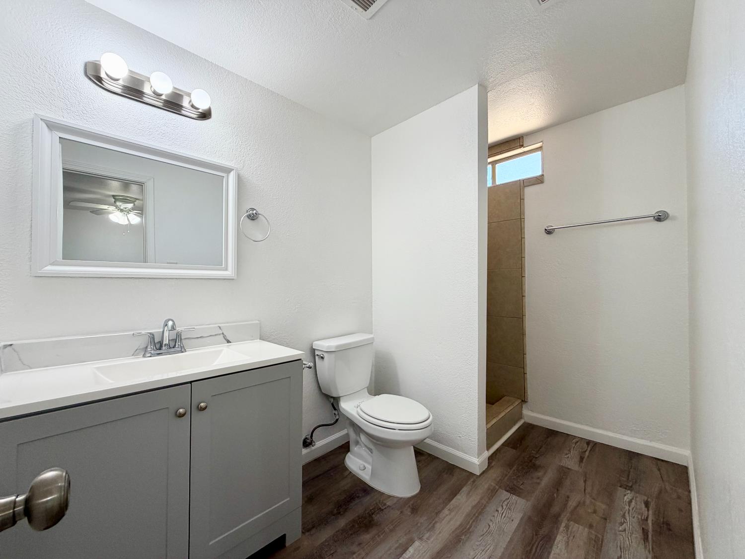25706 Ellis St, Madera, CA 93638
