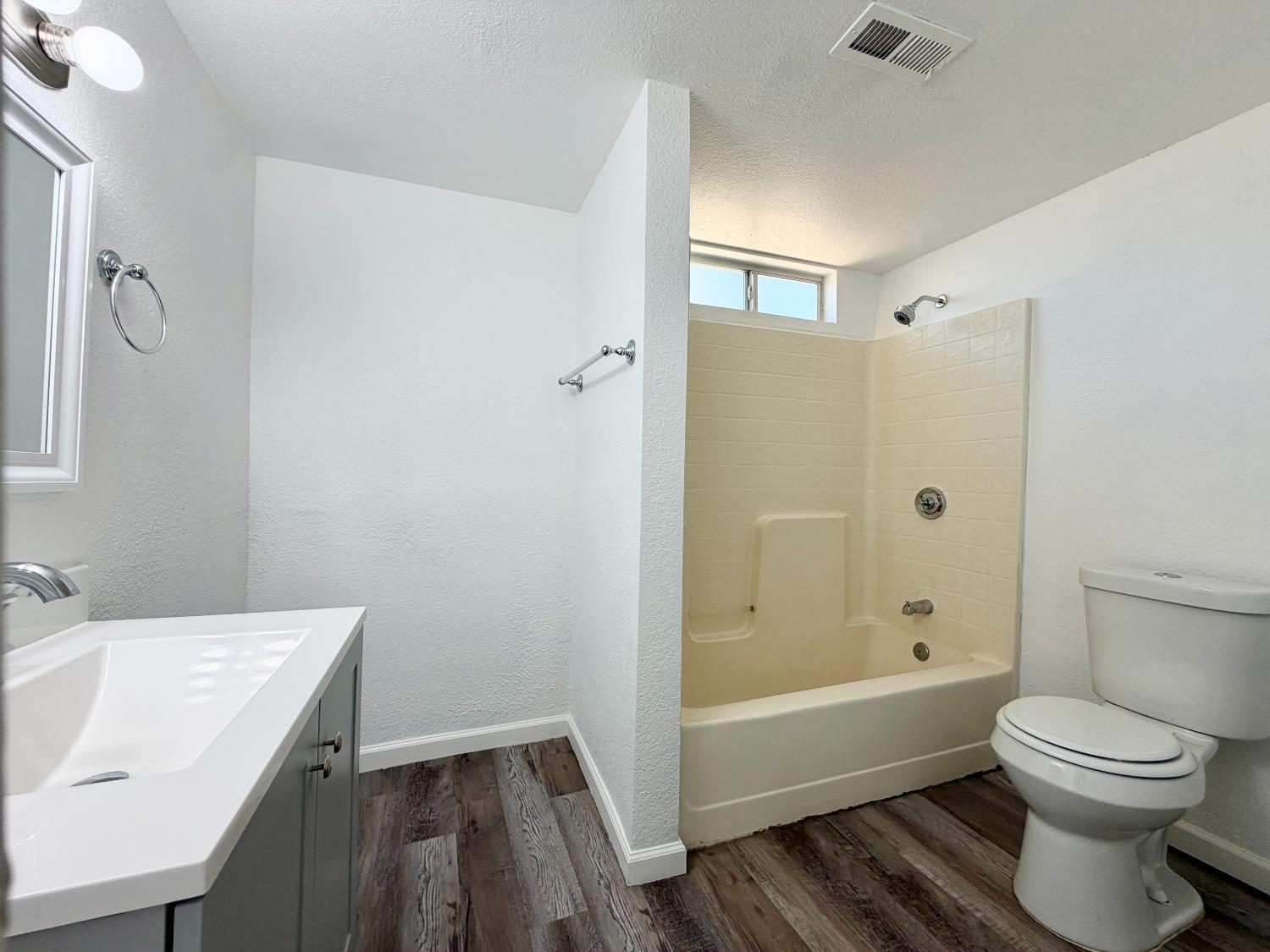 25706 Ellis St, Madera, CA 93638