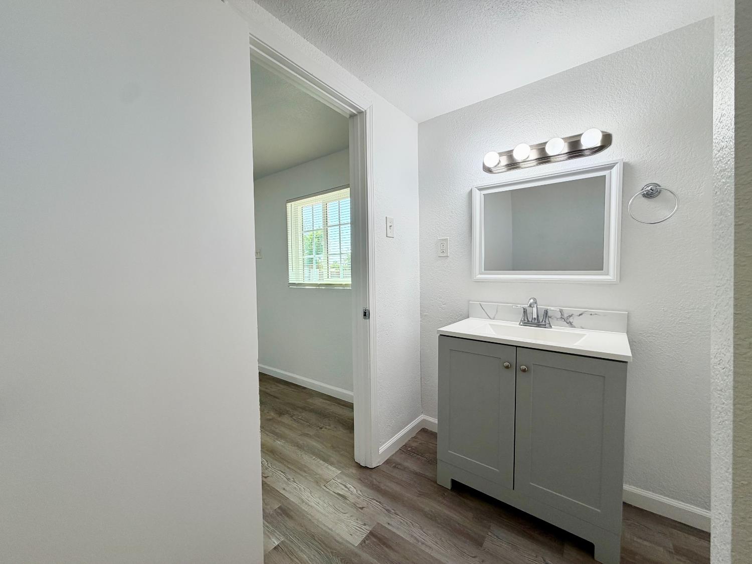 25706 Ellis St, Madera, CA 93638