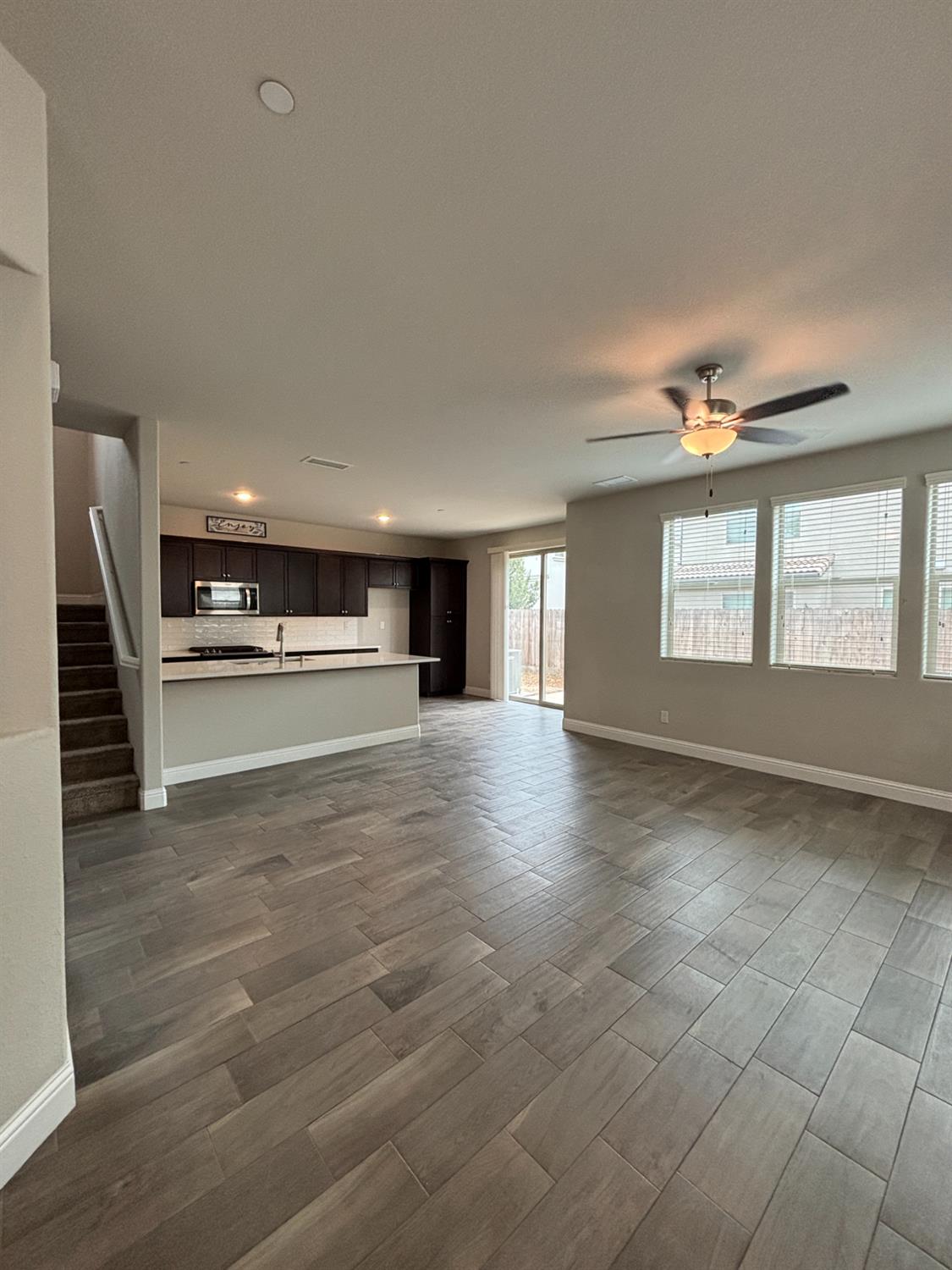 6219 E Sasha Dr, Fresno, CA 93727